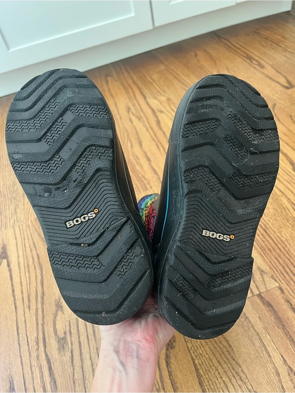 Bogs winter boots - size 3 - like new!